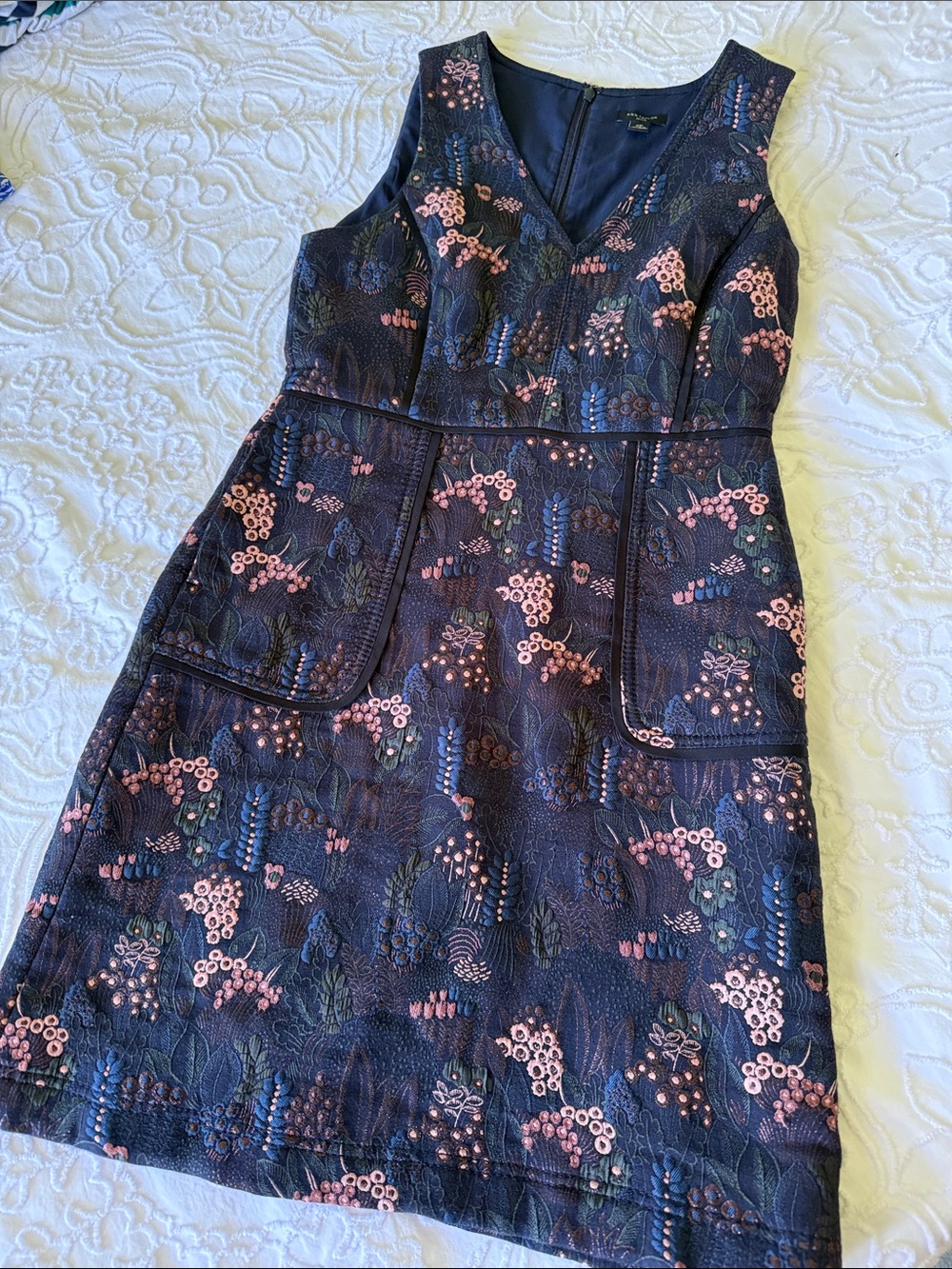 Sleeveless navy and pink floral Jacquard v neck dress